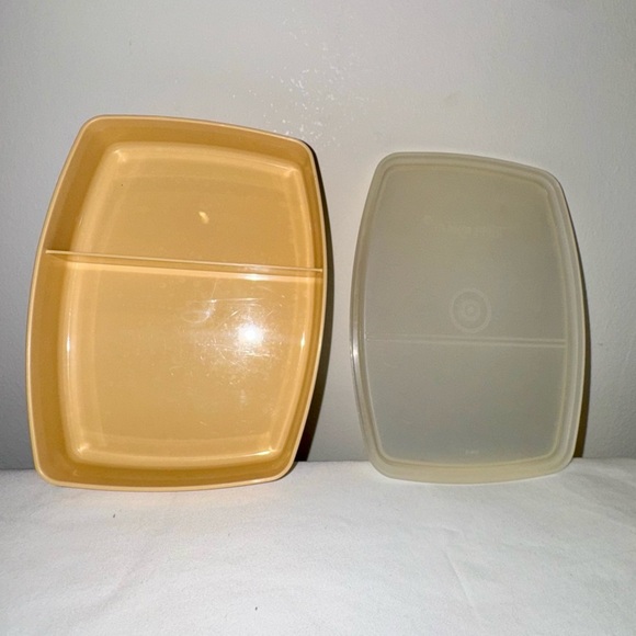 Vintage Tupperware 813-3 Slim Packet Divided Lunch Container lid 814-3 - Picture 3 of 3